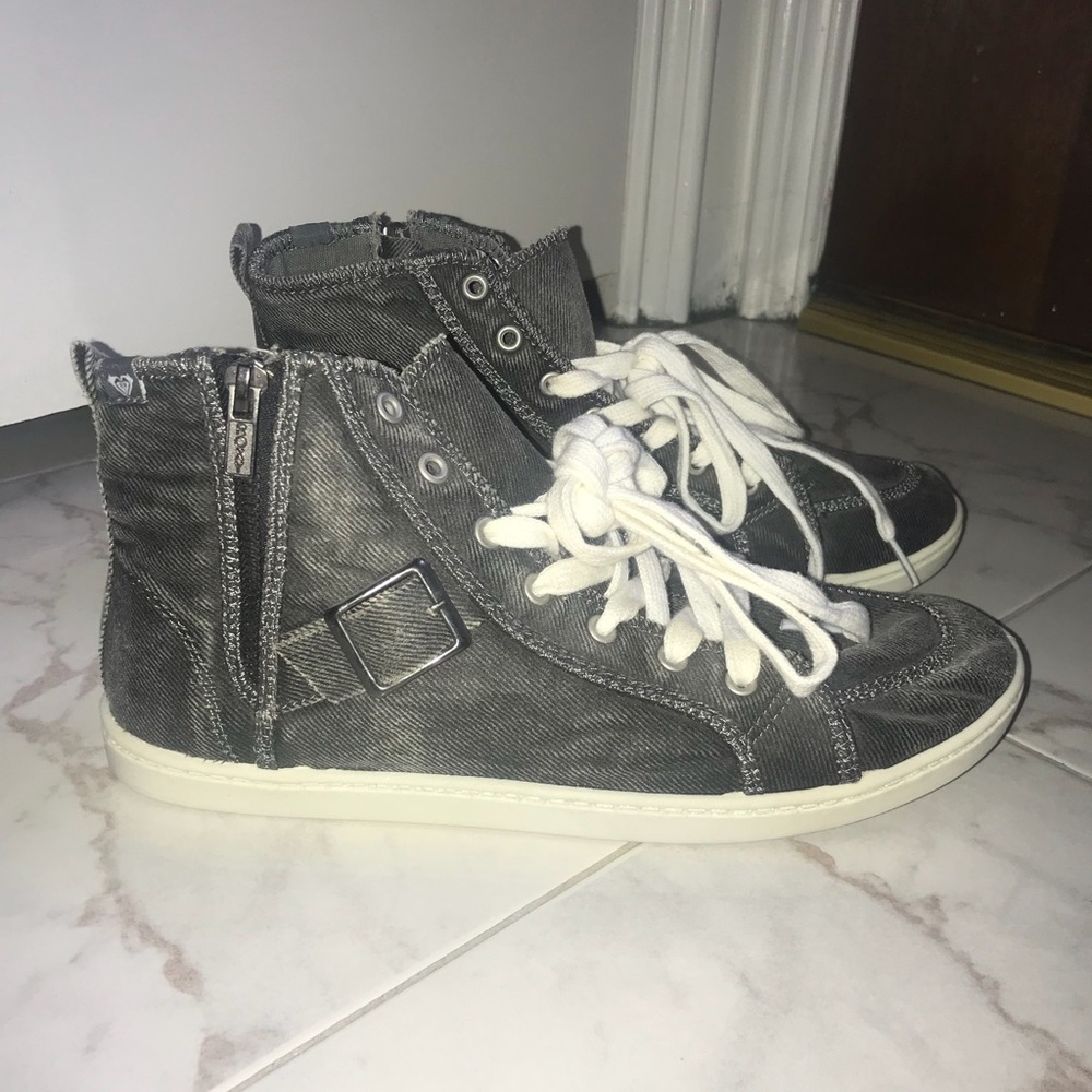Roxy Gray Denim Lace Up Sneakers